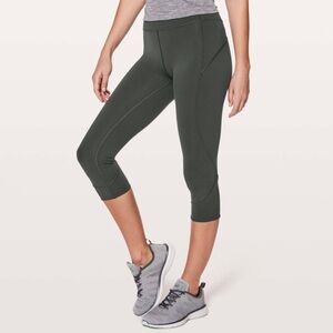 Lululemon‎ In Movement Crop Leggings, Evergreen (Everlux, 19" Inseam)